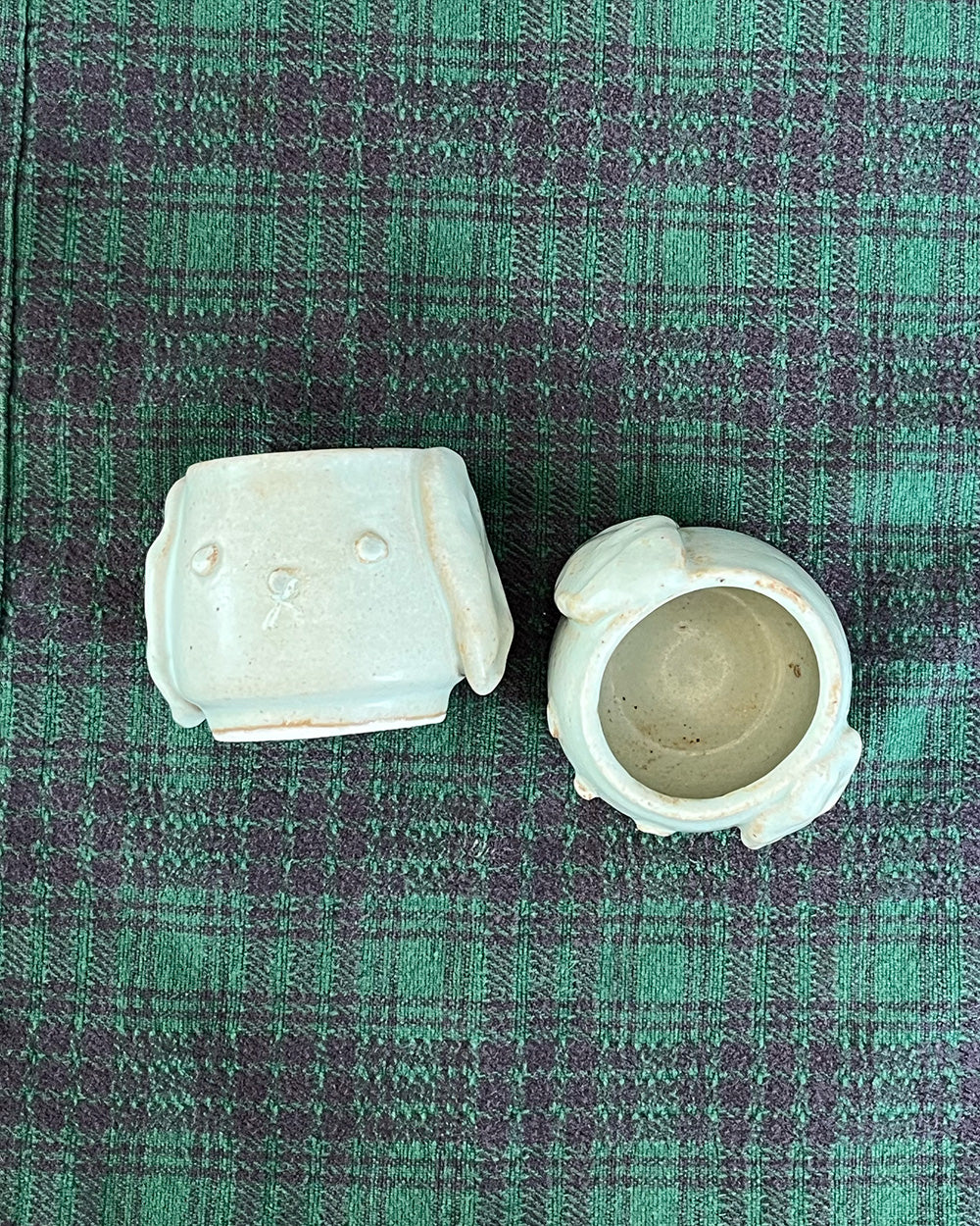 rustic green rabbit small cup