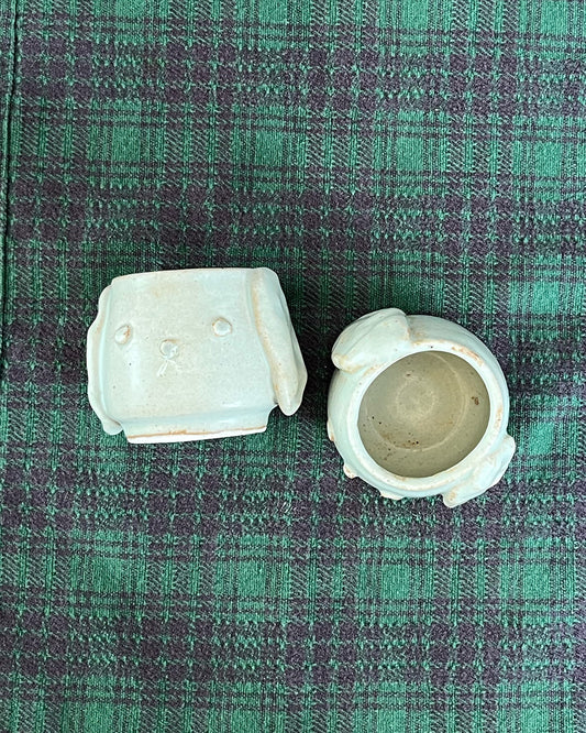 rustic green rabbit small cup